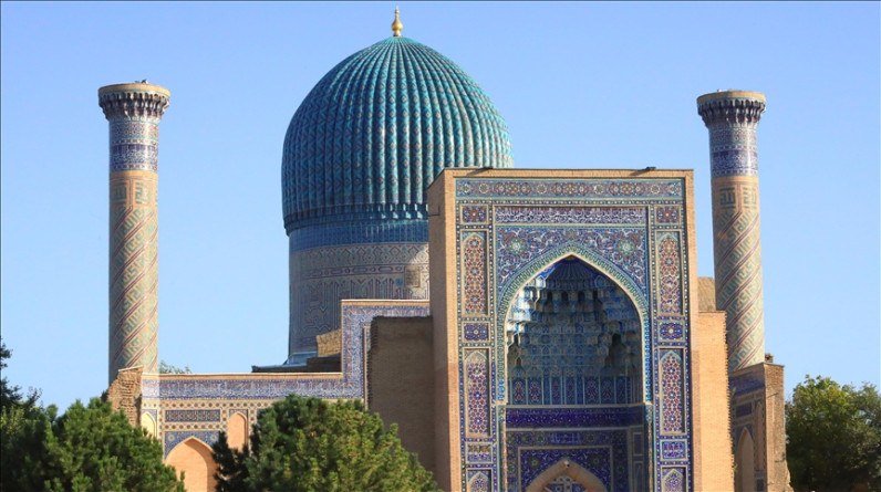 سمرقند.. عاصمة القباب الزرقاء الروحية (تقرير)
